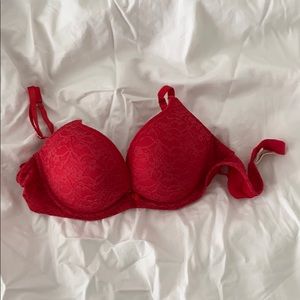 aErie drew 34b